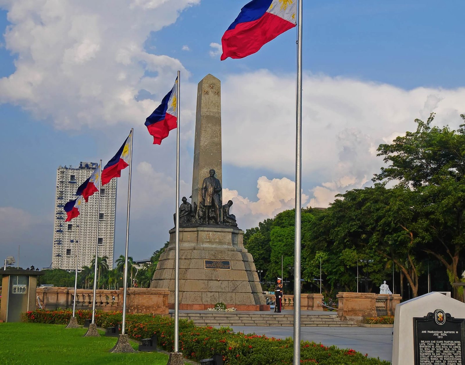 Luneta park