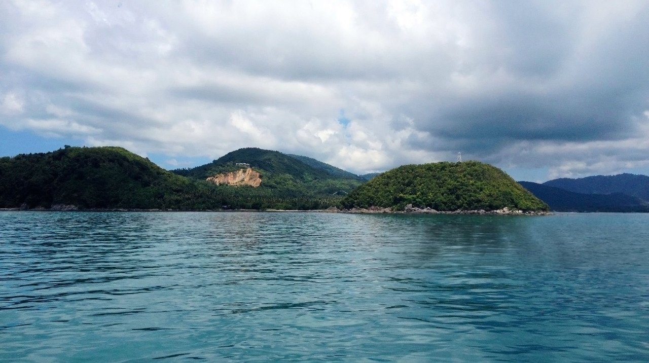 Beautiful clouds on blue ocean